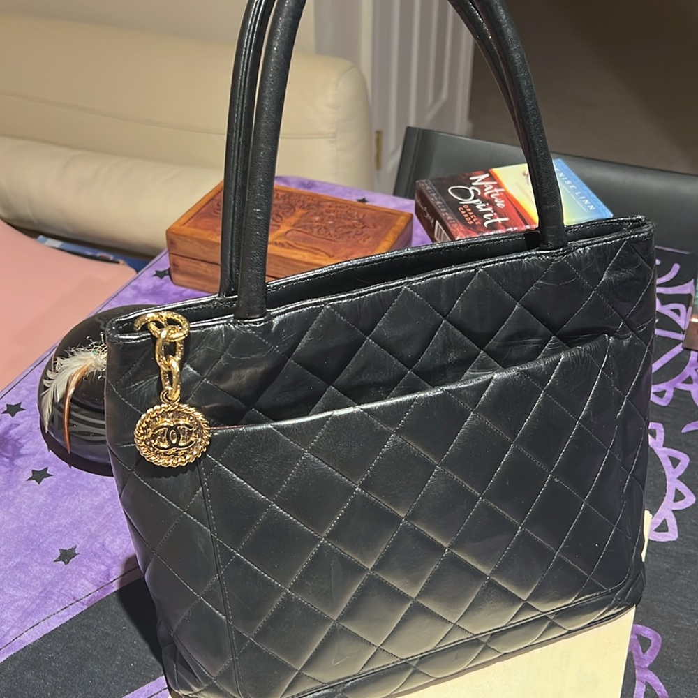 Chanel Handbag - Picture 11 of 12